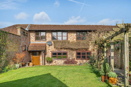 Land for sale in Slimbridge