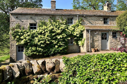 Land for sale in Hartlington