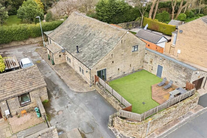 Barn Conversion for sale in Halifax