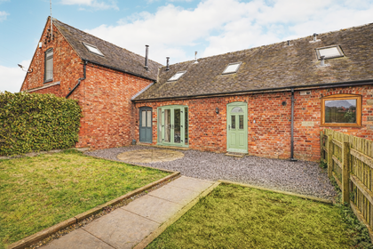Barn Conversion for sale in Stowe-by-Chartley