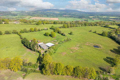 11.4 acres of Farm for sale in Farlow