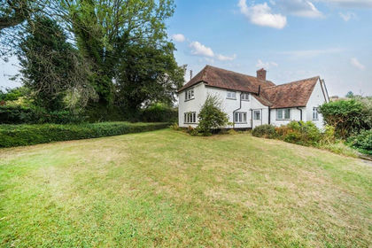 1.3 acres of House with Land for sale in Hastingleigh