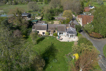 1 acre of House with Land for sale in Marcham