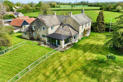 16 acres of House with Land for sale in Bainton