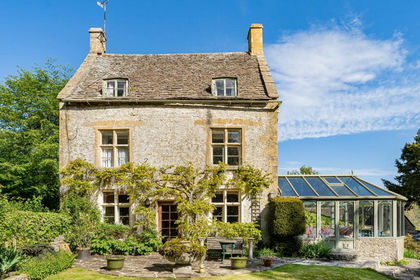 2 acres of House with Land for sale in Chedworth