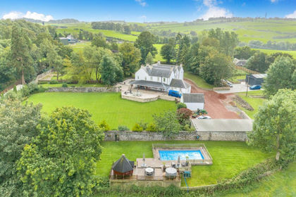 3 acres of Country Home for sale in Hamilton and Clyde Valley