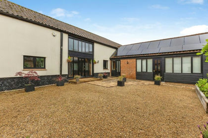 2.3 acres of House with Land for sale in Deopham