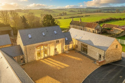 Barn Conversion for sale in Titchmarsh