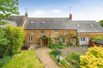 Cottage for sale in Boddington