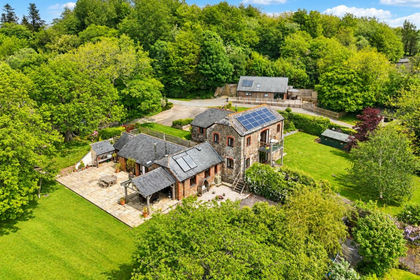 10.5 acres of House with Land for sale in North Tamerton