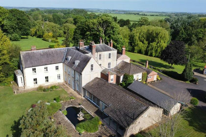 18.4 acres of Country Home for sale in Blyborough