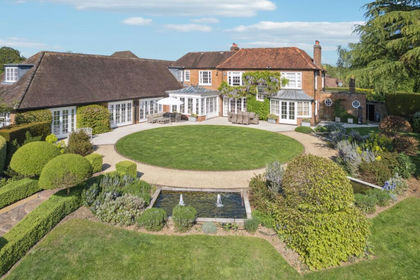 1 acre of House with Land for sale in Chalfont St Giles