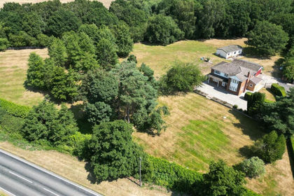 2.7 acres of House with Land for sale in Camblesforth