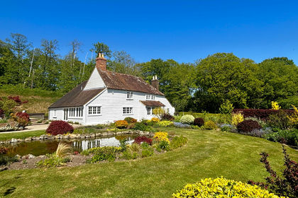 2.9 acres of Farmhouse for sale in Cranbrook
