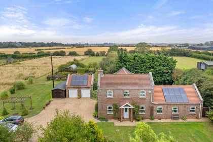4 acres of House with Land for sale in Sibsey