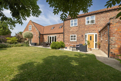 Barn Conversion for sale in Asselby