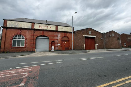 Warehouse for sale in Bolton South and Walkden