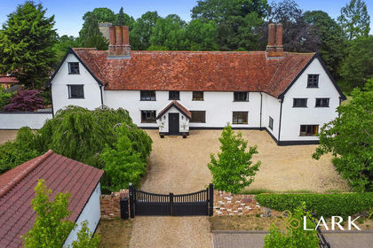 1.6 acres of Historic House for sale in Finningham