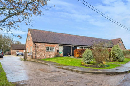 Land for sale in Whipsnade