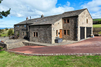 3.8 acres of House with Land for sale in Kelbrook and Sough