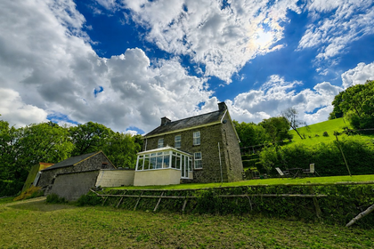 14 acres of Smallholding for sale in Nantcwnlle