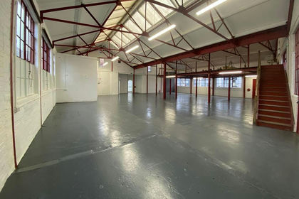 Warehouse for sale in Brentford and Isleworth
