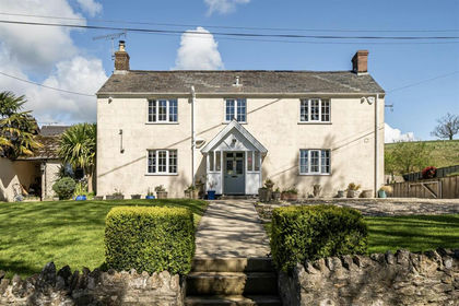 8.6 acres of House with Land for sale in Wootton Fitzpaine