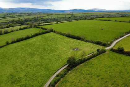 38 acres of Farm for sale in Llanboidy