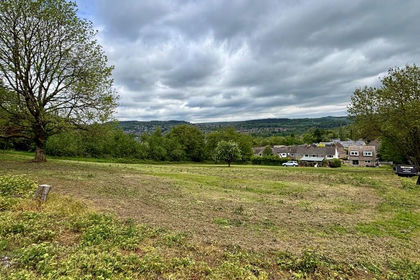 2 acres of House with Land for sale in Matlock Town