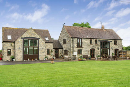 Barn Conversion for sale in Alkington