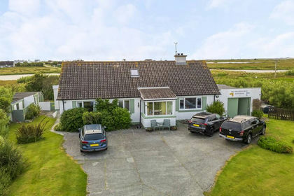 7 acres of House with Land for sale in Na h-Eileanan an Iar