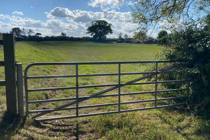 2.1 acres of Agricultural Land for sale in South Muskham