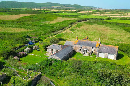 24 acres of Farmhouse for sale in St. Ives