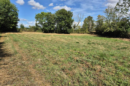 3 acres of Cheap Land for sale in Staveley