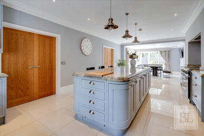 1.8 acres of House with Land for sale in Polstead