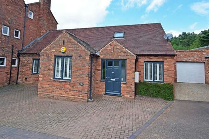 1 acre of Cottage for sale in Belbroughton