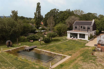 3.3 acres of House with Land for sale in Newdigate
