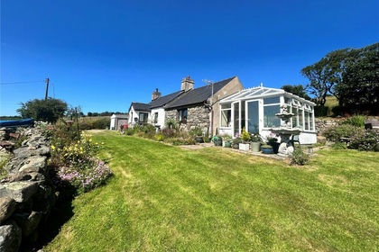 9 acres of Agricultural Land for sale in Pistyll