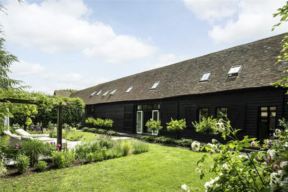 Barn Conversion for sale in Bisham