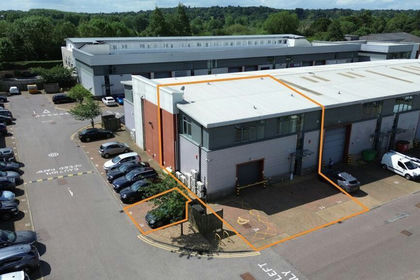 Warehouse for sale in Batchworth