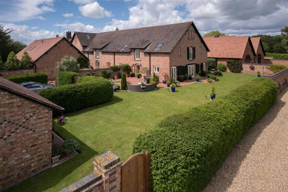 Barn Conversion for sale in Poulton and Pulford