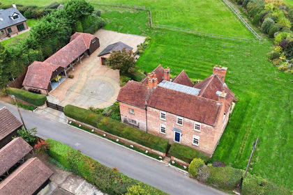 4.6 acres of Historic House for sale in Bromley and Biggin Hill