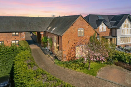 Barn Conversion for sale in Austrey