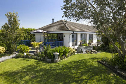 1.5 acres of House with Land for sale in Llangyndeyrn