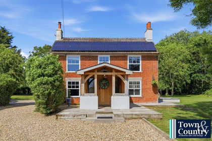 1 acre of Farmhouse for sale in Tendring
