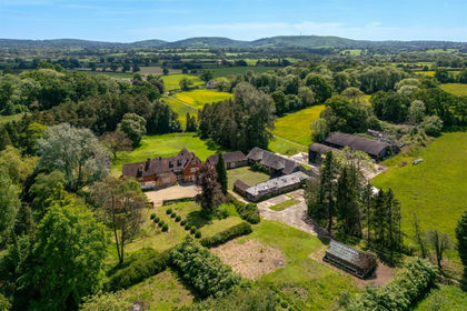 125.6 acres of Farm for sale in Steep