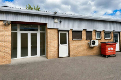 Warehouse for sale in Broxbourne
