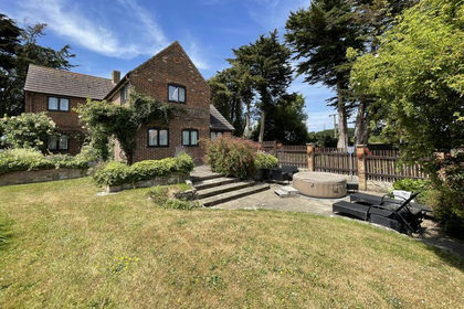 12 acres of Land for sale in Hamble Valley