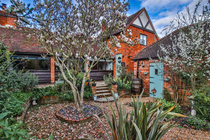 Barn Conversion for sale in Hanbury