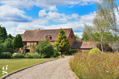 2 acres of Land for sale in Stoke Lacy